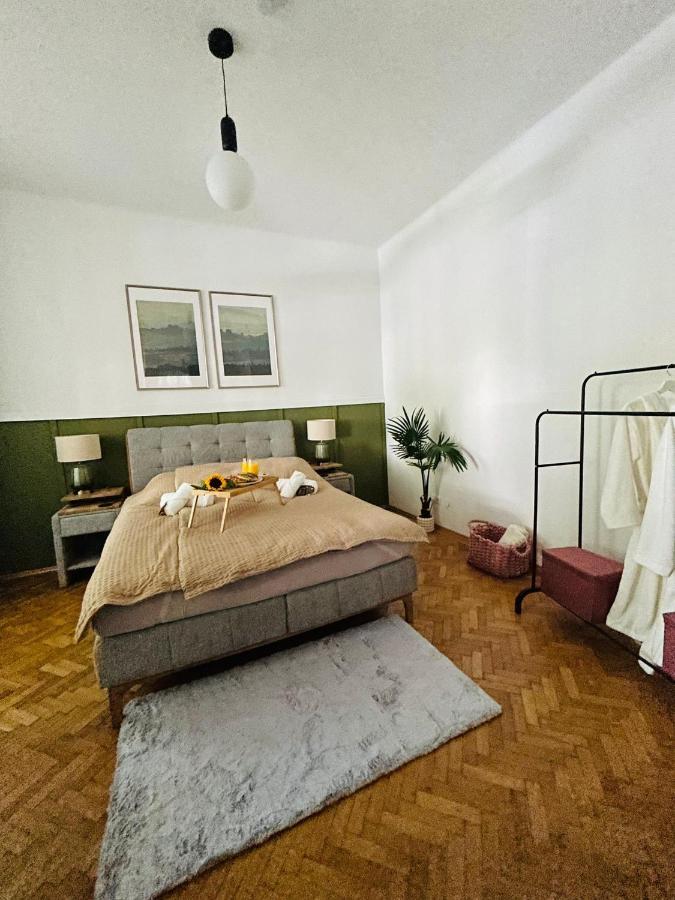 Apartment 5 Min Schoenbrunn Gloriette, Direct To City Center, Free Parking Wien Exterior foto