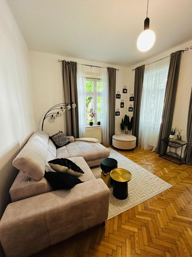 Apartment 5 Min Schoenbrunn Gloriette, Direct To City Center, Free Parking Wien Exterior foto