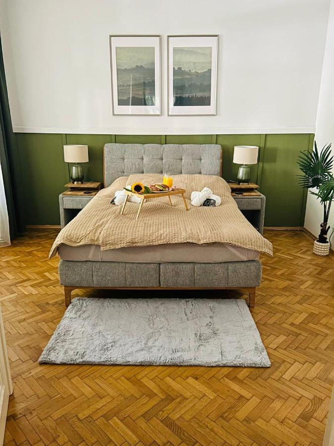 Apartment 5 Min Schoenbrunn Gloriette, Direct To City Center, Free Parking Wien Exterior foto